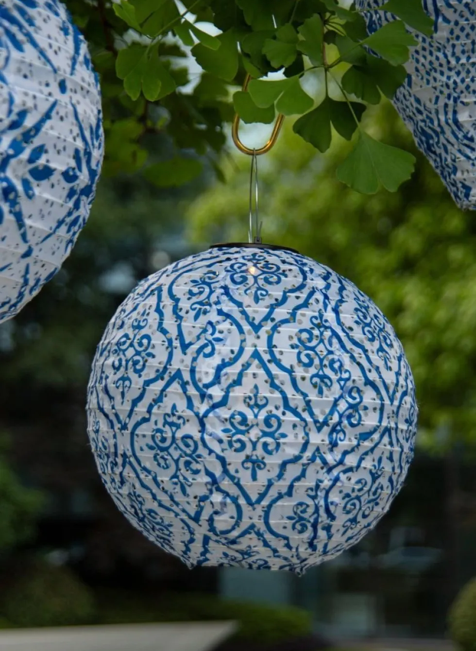 Intratuin lampion wit / blauw D 30 H 30 cm