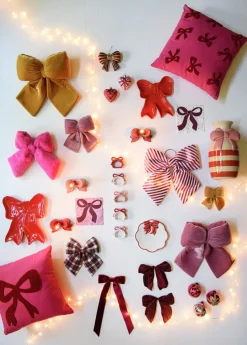 Mica Decorations sierkussen Bow roze 45 x 45 cm
