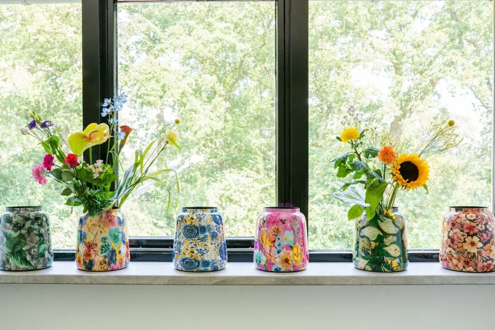 TS bloempot Designed by Lammie fiesta roze D 21 H 24 cm
